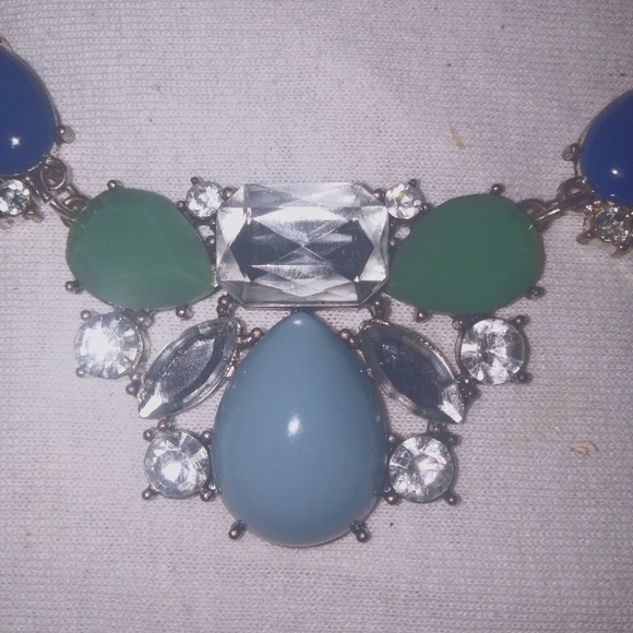 Cute, etc! Statement  Necklace GREEN AND SILVER tone 3 tone Cabochons Petty - Picture 3 of 10